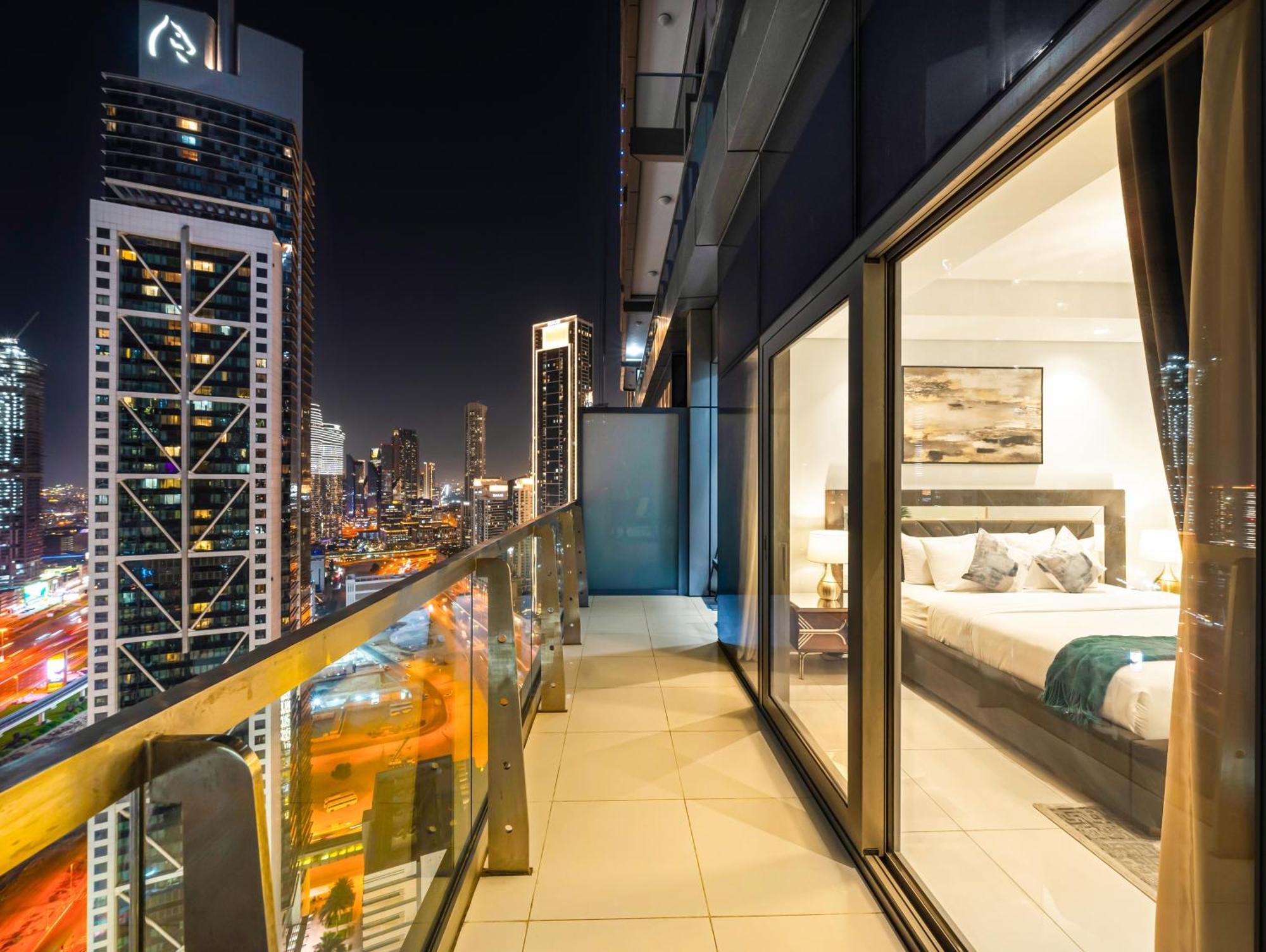 Apartment Famous Infinity Pool 64th Floor Near Burj Khalifa